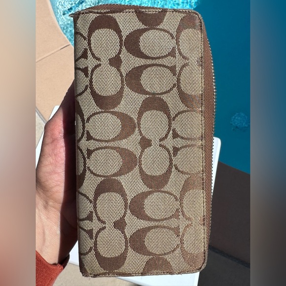 Coach Vintage Legacy Double front pockets wallet EUC - Picture 6 of 16